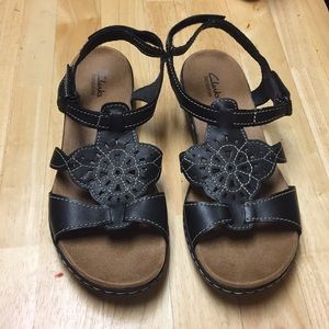 Clark’s bendable sandal 12m